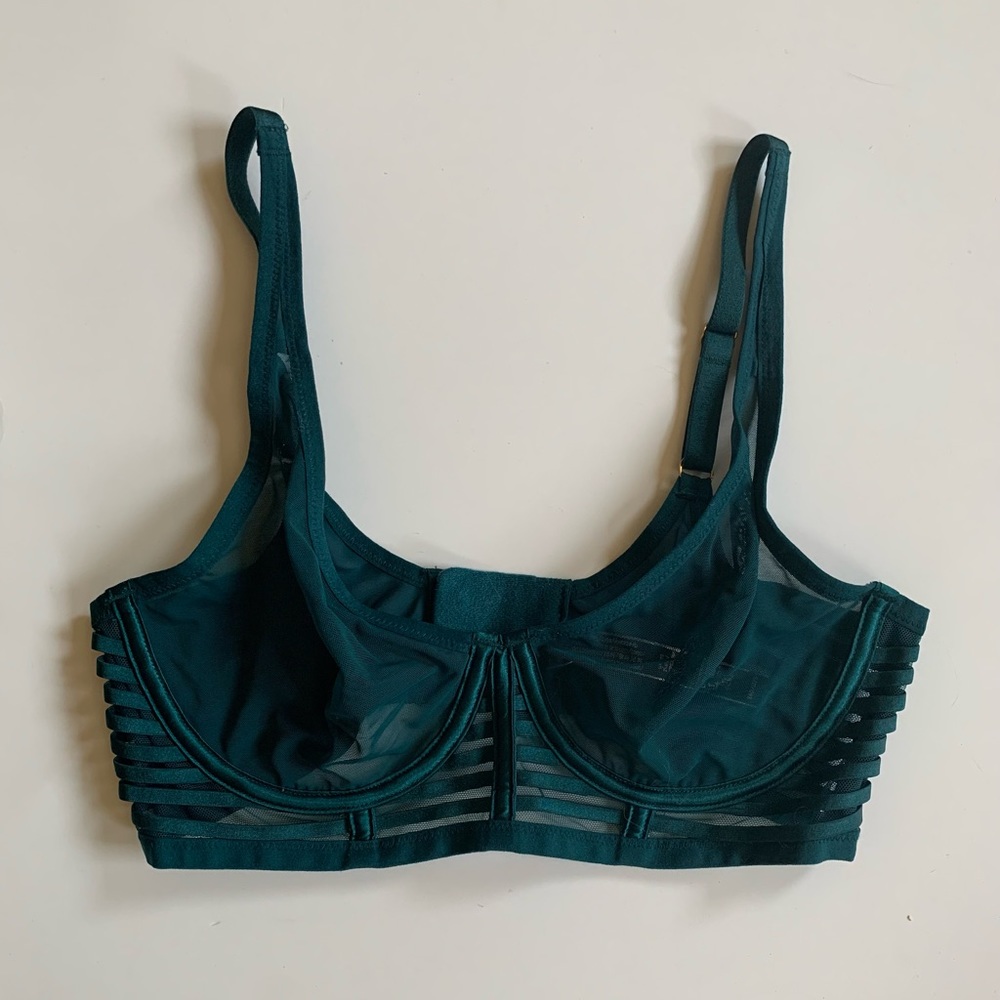 Victoria’s Secret Unlined Plunge Bra